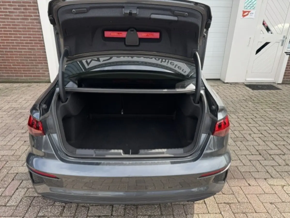30 TFSI S edition -Panorama-Virtual-Matrix