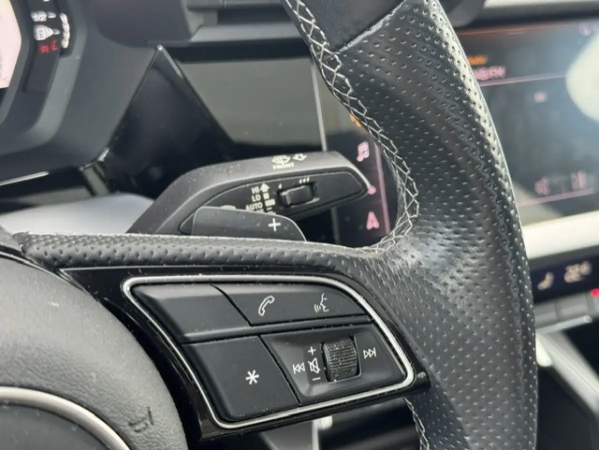 30 TFSI S edition -Panorama-Virtual-Matrix
