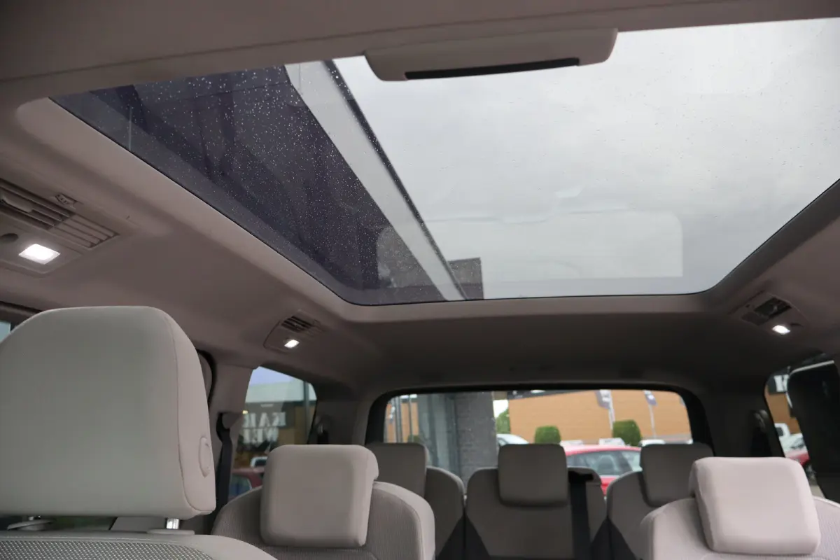 1.4 eHybrid L2H1 Life Business 150PK | Achteruitrijcamera | Airco (automatisch) | Apple Carplay/Android Auto|telefoonintegratie premium
