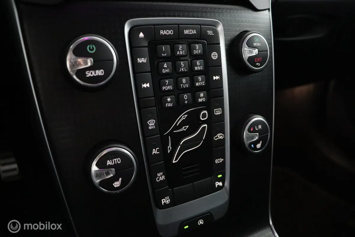 1.5 T3 Polar+ Sport | 32.624KM | Panoramadak | Keyless | DAB | Verwarmbare Voorstoelen | Privacy Glass