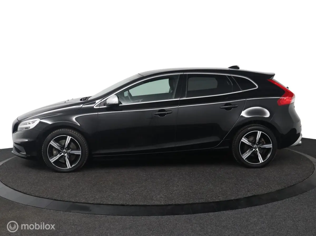 1.5 T3 Polar+ Sport | 32.624KM | Panoramadak | Keyless | DAB | Verwarmbare Voorstoelen | Privacy Glass