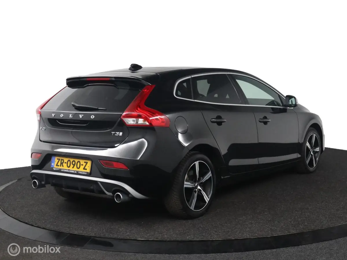 1.5 T3 Polar+ Sport | 32.624KM | Panoramadak | Keyless | DAB | Verwarmbare Voorstoelen | Privacy Glass
