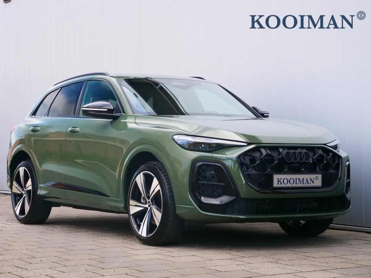 2.0 TFSI e-hybrid quattro S edition 299 Pk Automaat NIEUW MODEL Stoelverwarming / Pano-dak / Adaptive Cruise / Camera's