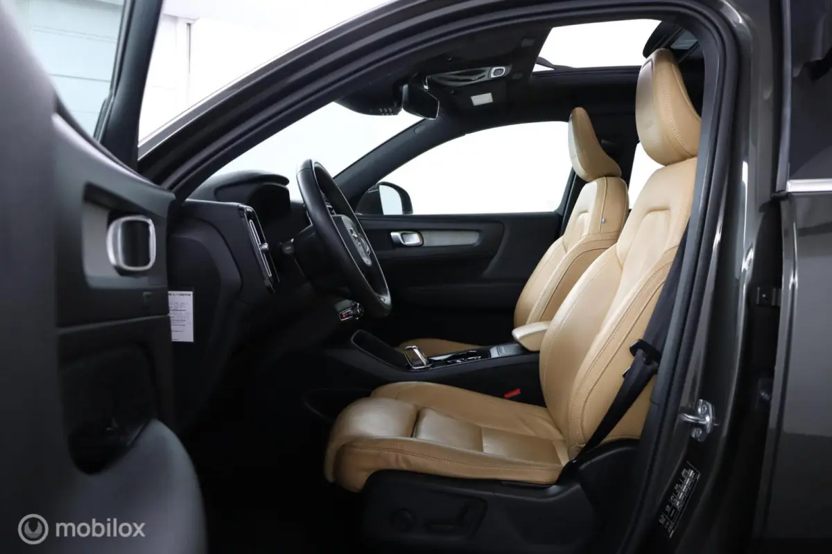 2.0 T4 Inscription | Panoramadak | Adaptive Cruise | BLISS | Elektrische Stoelen | Verwarmbare stoelen en Stuurwiel | Keyless | 360 Camera