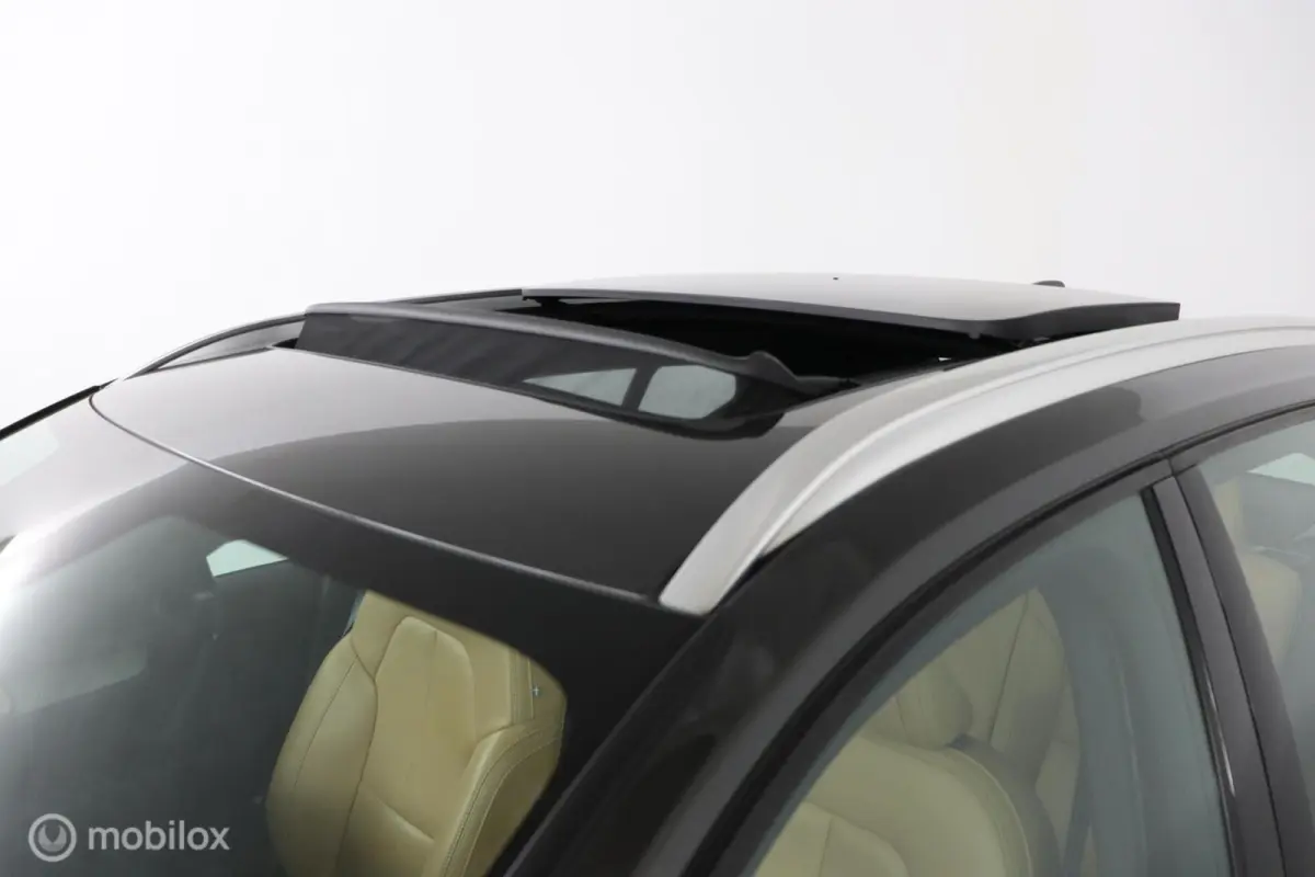 2.0 T4 Inscription | Panoramadak | Adaptive Cruise | BLISS | Elektrische Stoelen | Verwarmbare stoelen en Stuurwiel | Keyless | 360 Camera