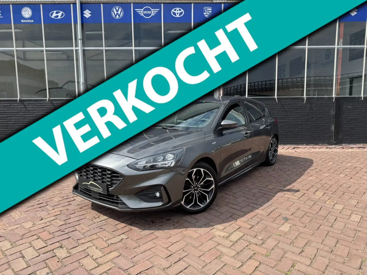 1.0 EcoBoost Titanium Business **CARPLAY + KEYLESS + WINTER PACK + CAMERA****
