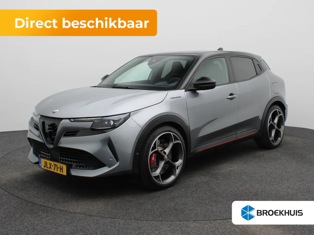 Elettrica Veloce 54 kWh 280 PK! | Sperdifferentieel | Sabelt Kuipstoelen | Camera | Parkeersensoren Voor en Achter | 20" Lichtmetalen Velgen | Elektrische Kofferklep | Stoelverwarming | Elek