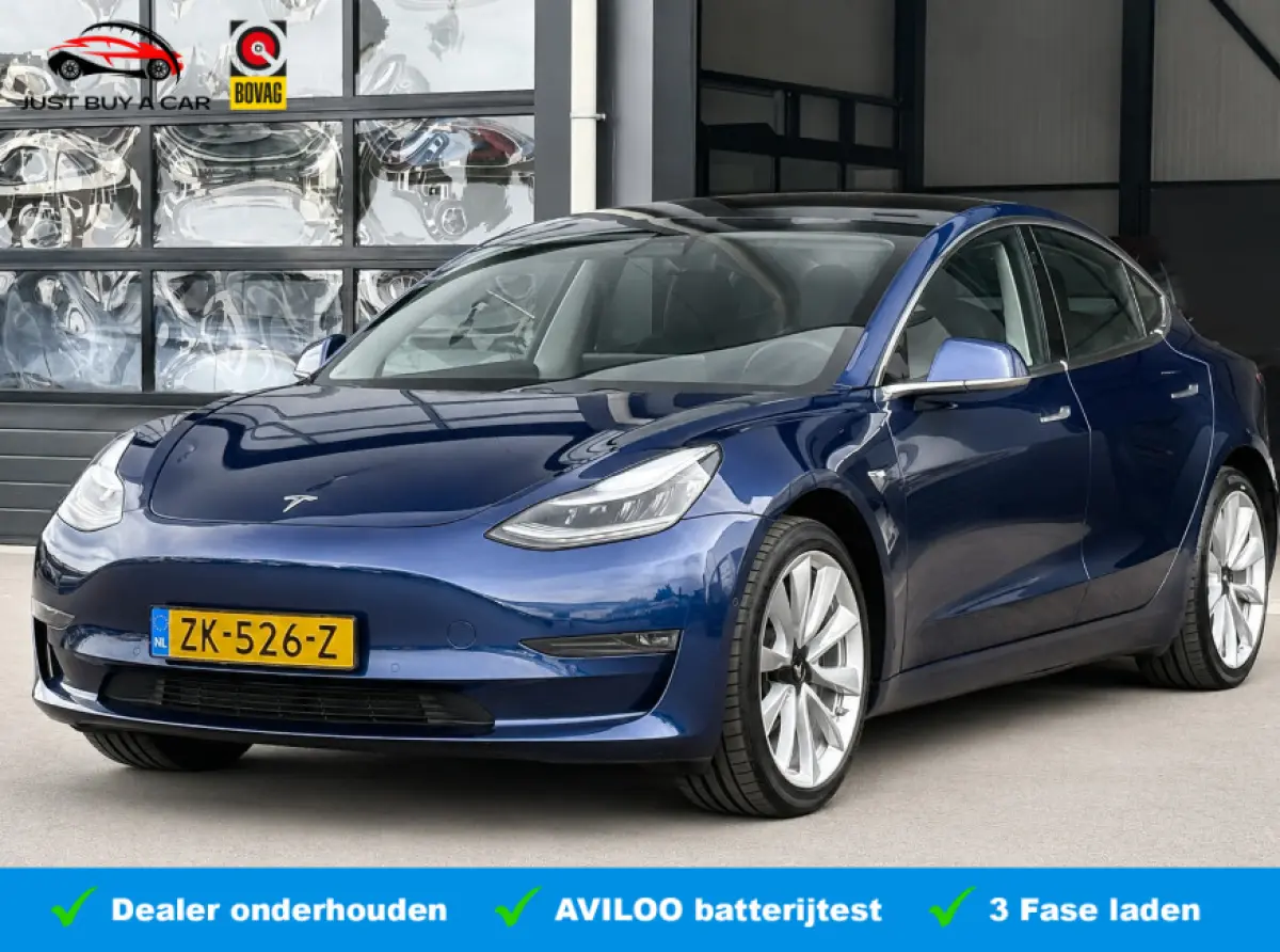 RWD 60 kWh | SOH 85,5% | Autopilot | 19'' LM ( € 1.600 ) | 3 Fase | Memory | 5X Stoelverwarming | NL Auto | 1e Eigenaar |