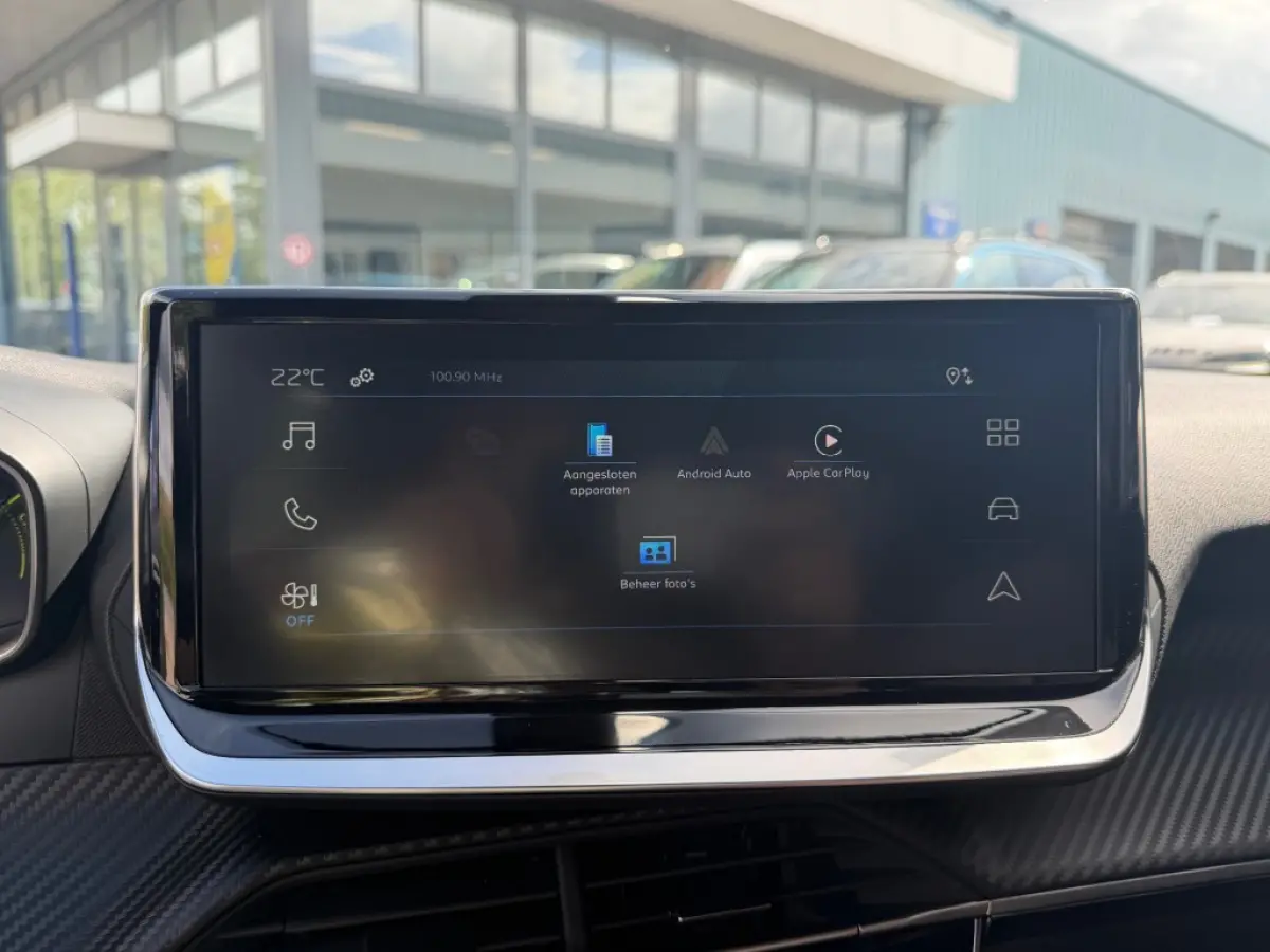1.2 HYBRIDE 145 STYLE AUTOMAAT CARPLAY PDC AIRCO NAVI