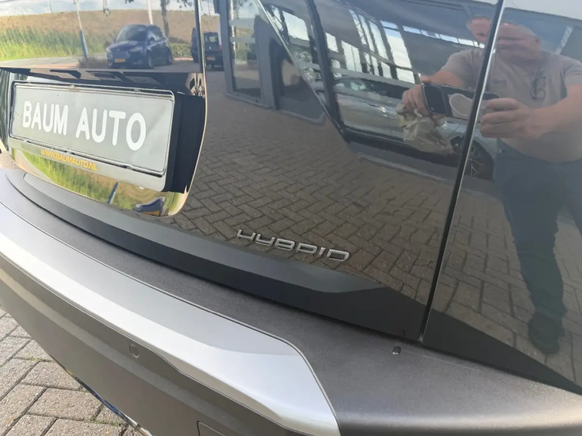 1.2 HYBRIDE 145 STYLE AUTOMAAT CARPLAY PDC AIRCO NAVI