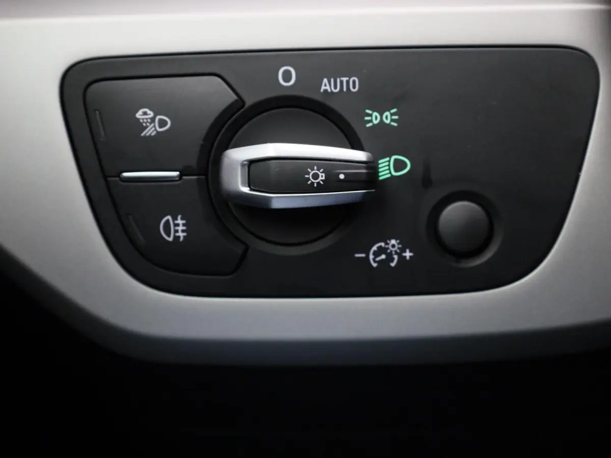 35 TFSI Pro Line | Automaat | Leder | LMV | Virtual cockpit | Stoel verwarming | Climate control | Navigatie | Parkeer sensoren | Elec. achterklep | Cruise control | DAB