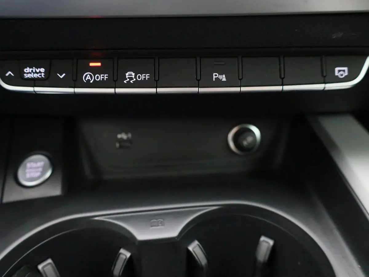 35 TFSI Pro Line | Automaat | Leder | LMV | Virtual cockpit | Stoel verwarming | Climate control | Navigatie | Parkeer sensoren | Elec. achterklep | Cruise control | DAB