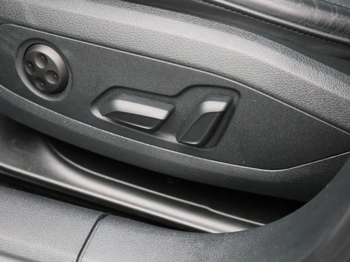 35 TFSI Pro Line | Automaat | Leder | LMV | Virtual cockpit | Stoel verwarming | Climate control | Navigatie | Parkeer sensoren | Elec. achterklep | Cruise control | DAB