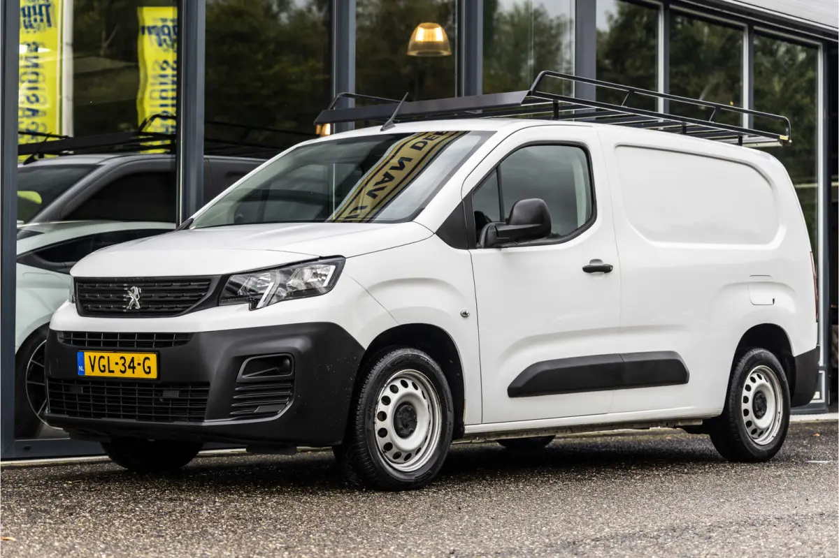 1.5 BlueHDI Pro Long EX.BTW | Inclusief Imperial met ladderrol | All Season banden |