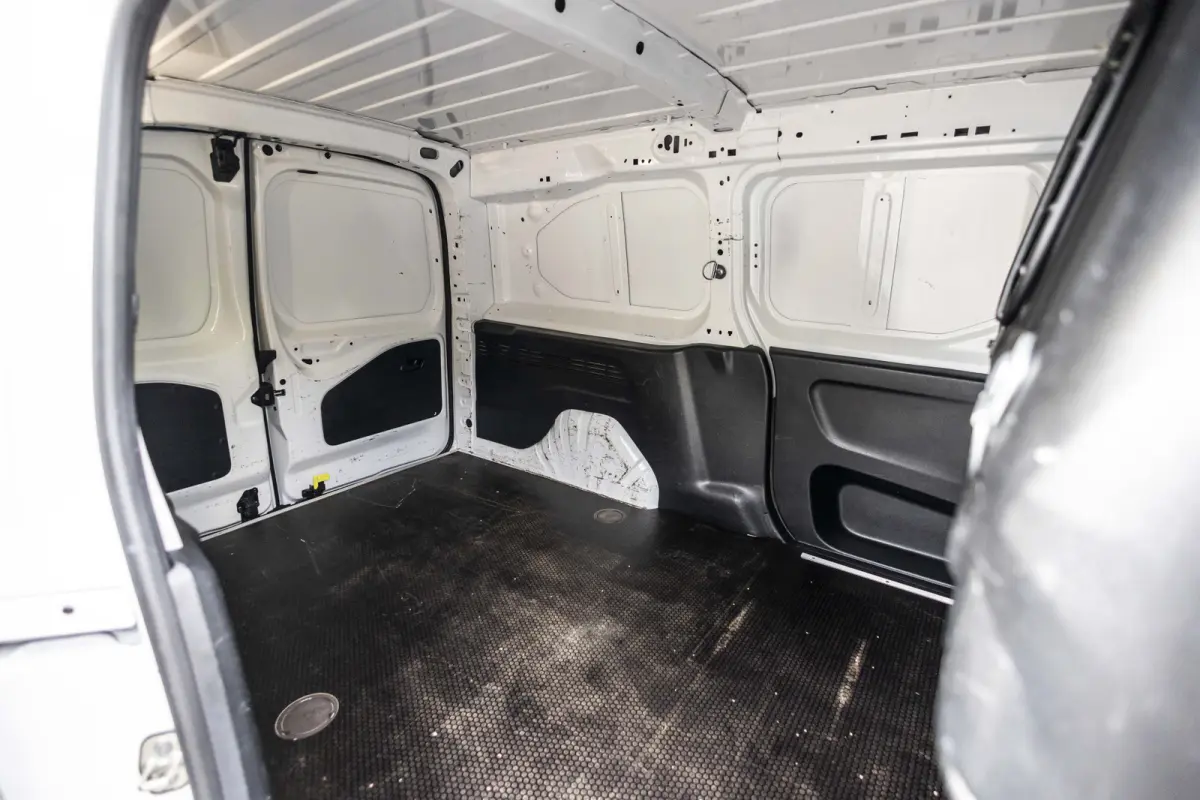 1.5 BlueHDI Pro Long EX.BTW | Inclusief Imperial met ladderrol | All Season banden |