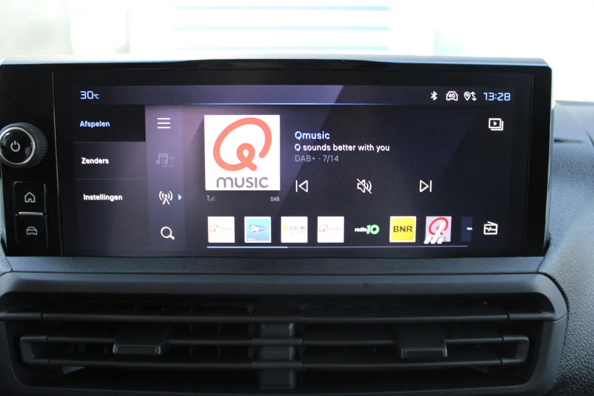 L3 75 kWh | 8 JAAR GARANTIE | CAMERA | NAVI | BETIMMERING | DRAADLOOS CARPLAY