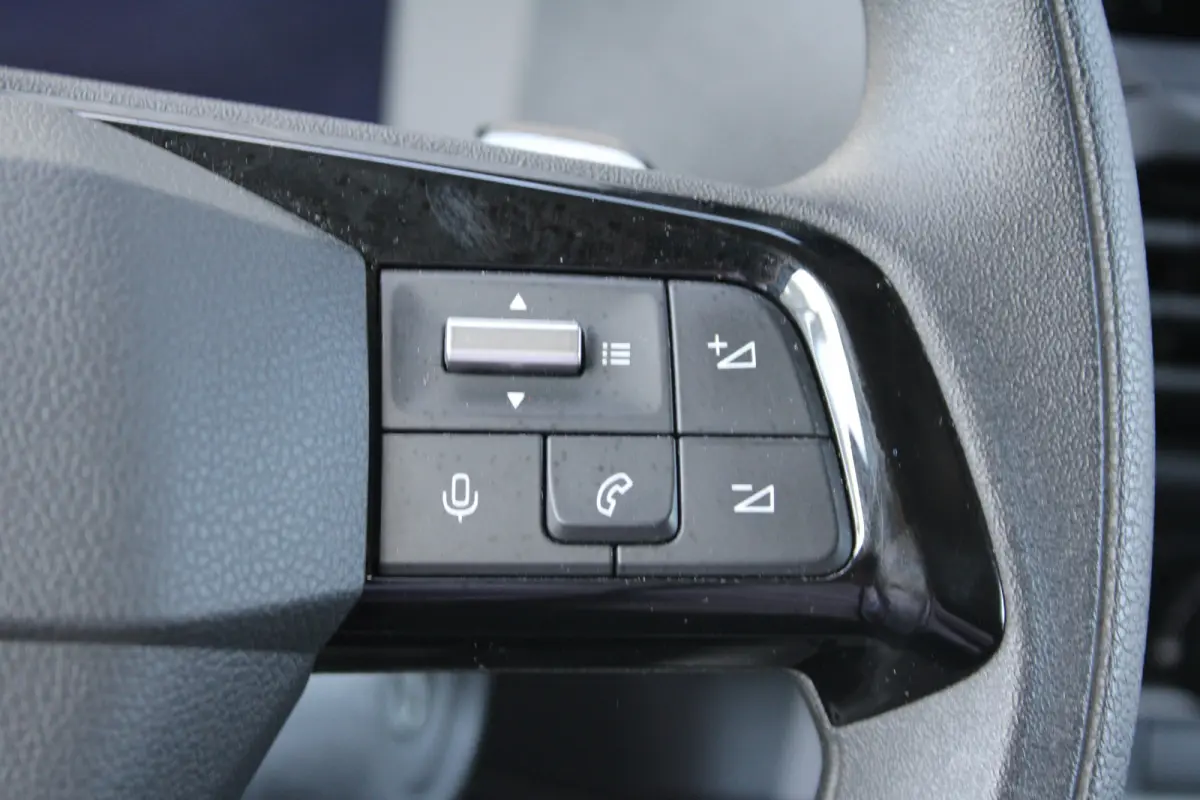 L3 75 kWh | 8 JAAR GARANTIE | CAMERA | NAVI | BETIMMERING | DRAADLOOS CARPLAY