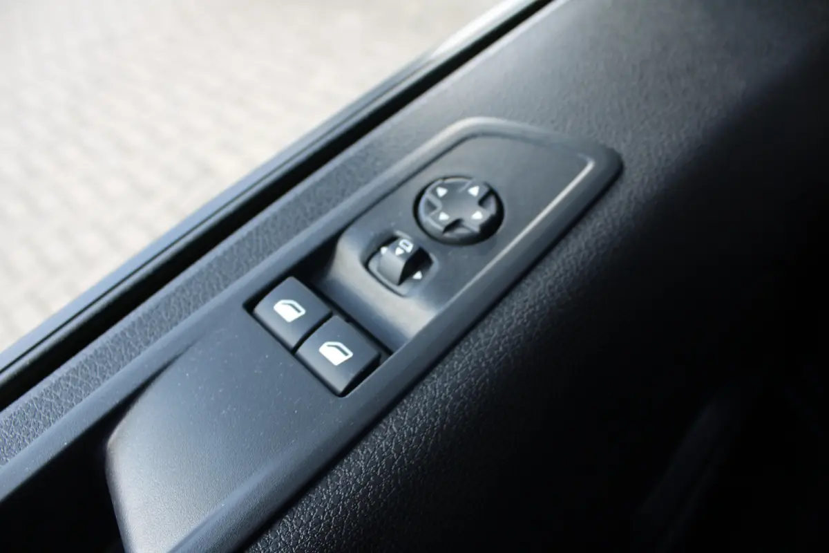 L3 75 kWh | 8 JAAR GARANTIE | CAMERA | NAVI | BETIMMERING | DRAADLOOS CARPLAY