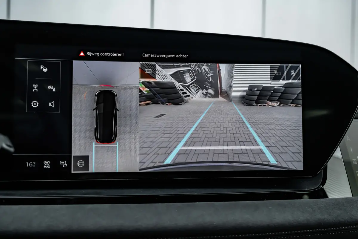 S edition performance 100 kWh 306PK | Trekhaak | Luchtvering | Panoramadak | Head-up display | Bang & Olufsen
