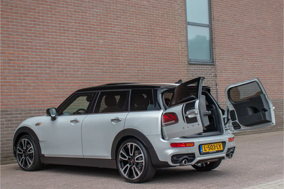 2.0 Cooper S Automaat Hammersmith, Harman Kardon, Camera, Stoelverwarming, Trekhaak, Panoramadak, Leder, Carplay.