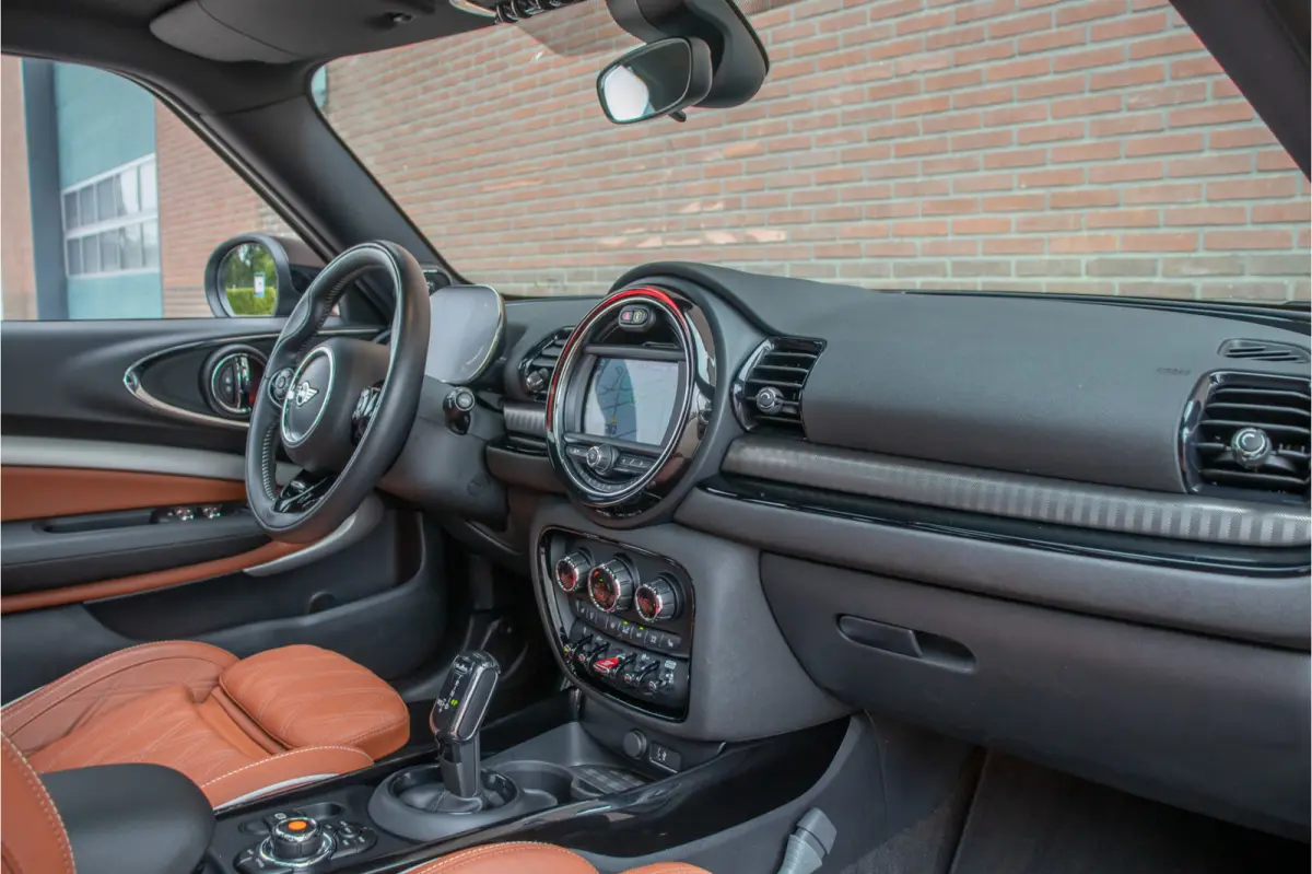 2.0 Cooper S Automaat Hammersmith, Harman Kardon, Camera, Stoelverwarming, Trekhaak, Panoramadak, Leder, Carplay.