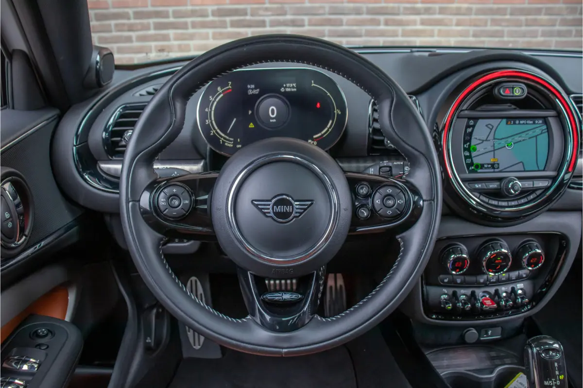 2.0 Cooper S Automaat Hammersmith, Harman Kardon, Camera, Stoelverwarming, Trekhaak, Panoramadak, Leder, Carplay.