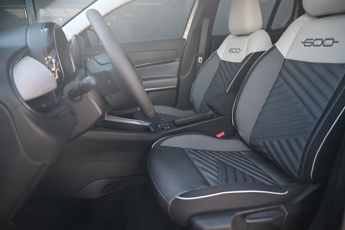 Urban 54 kWh tot 8 Jaar garantie! 96%SOH! 7,4 kWh boordlader | Climate Control | Navigatie by App | Draadloos Apple Carplay & Android Auto | !!
