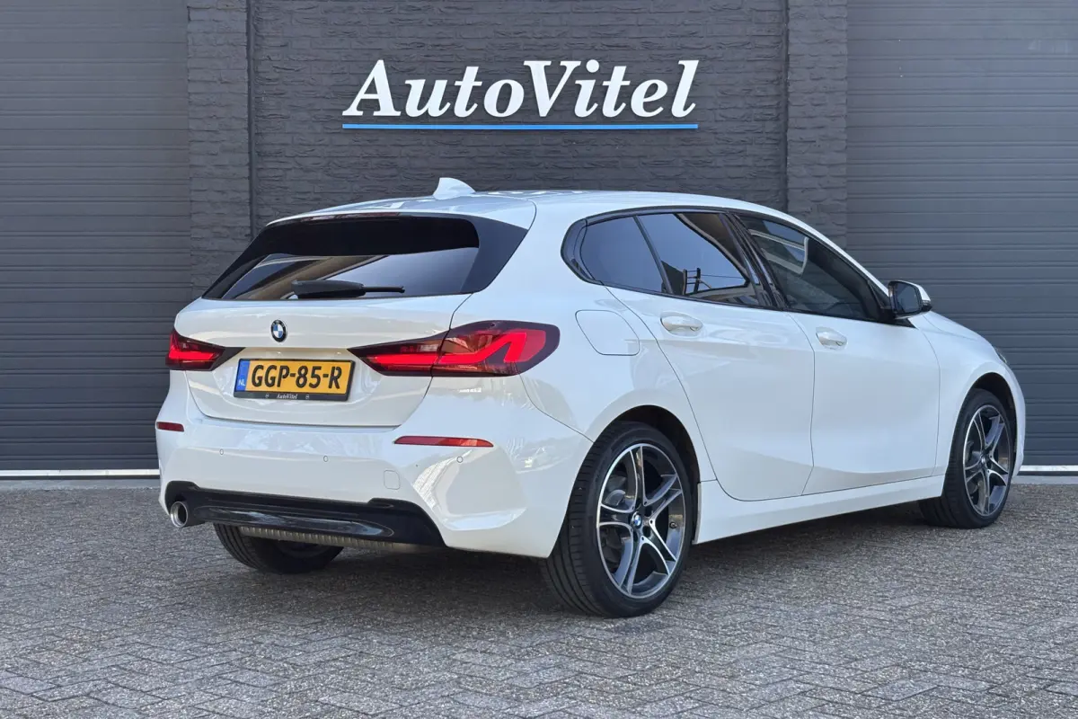 118i Sportline | Sportleder | Comfort Acces | Stoel+Stuurverwarming | PDC V+A | Carplay