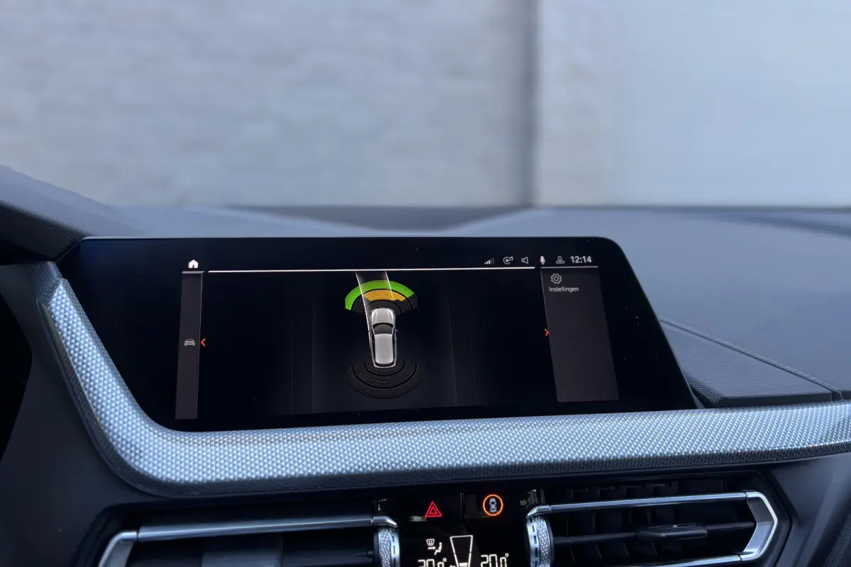 118i Sportline | Sportleder | Comfort Acces | Stoel+Stuurverwarming | PDC V+A | Carplay