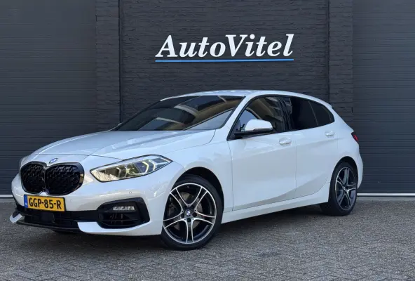 118i Sportline | Sportleder | Comfort Acces | Stoel+Stuurverwarming | PDC V+A | Carplay