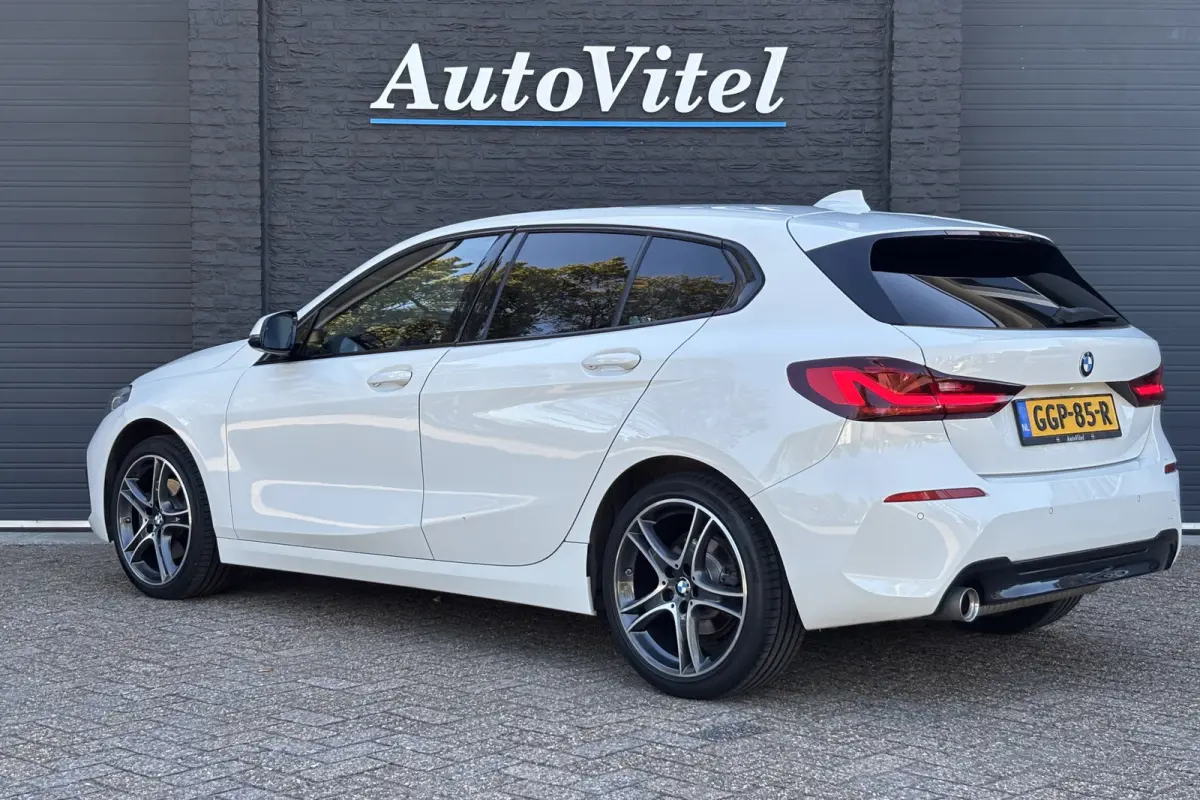 118i Sportline | Sportleder | Comfort Acces | Stoel+Stuurverwarming | PDC V+A | Carplay