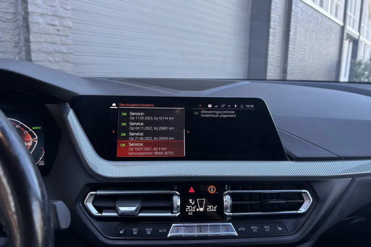 118i Sportline | Sportleder | Comfort Acces | Stoel+Stuurverwarming | PDC V+A | Carplay