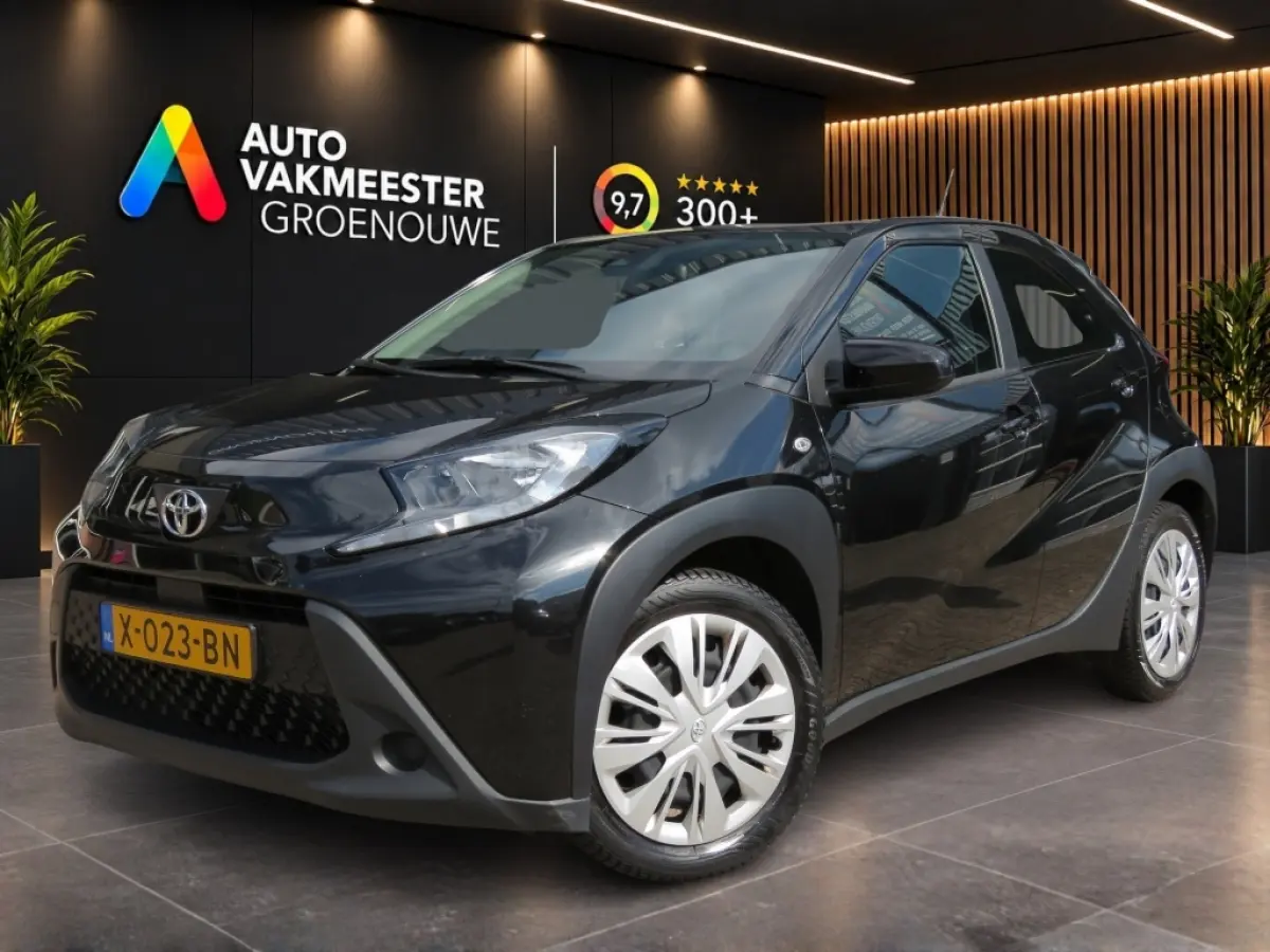 1.0 VVT-I MT PLAY / Camera / Cruise / BOVAG garantie