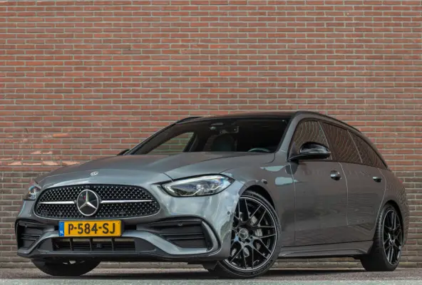 200 Launch Edition AMG Line, Origineel NL, Panoramadak, Trekhaak, Stoelverwarming, Carplay, Sfeerverlichting, Camera.