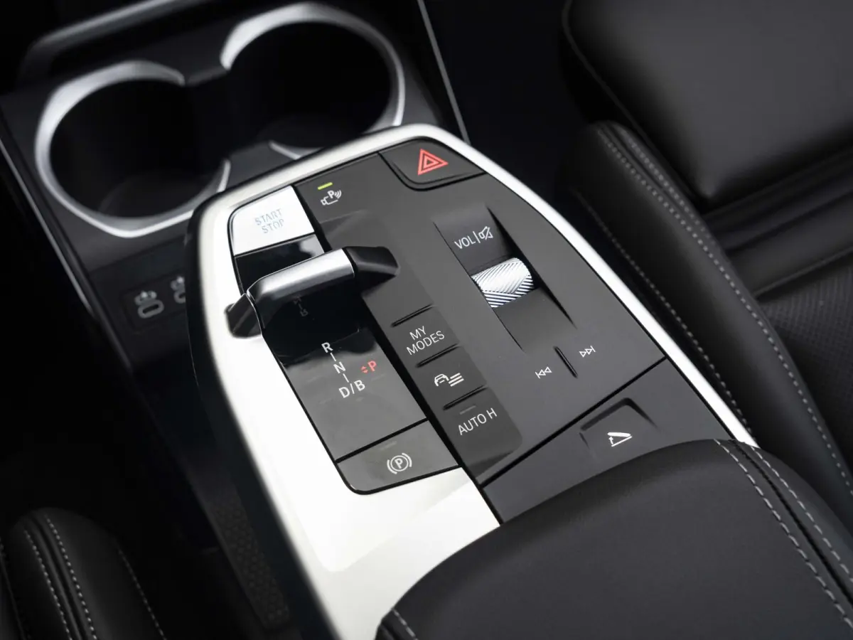eDrive20 Pure Edition 67 kWh M Sportpakket | Premium Pack