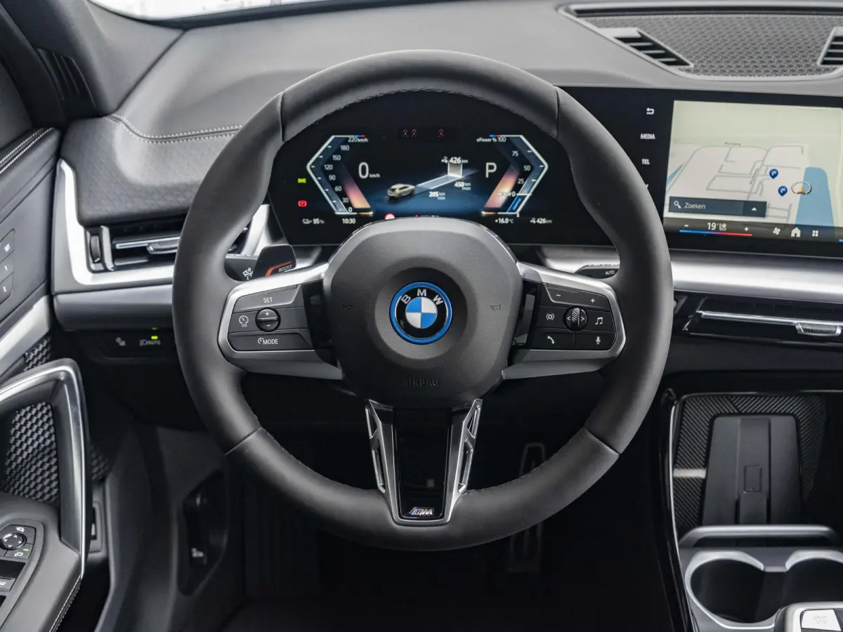 eDrive20 Pure Edition 67 kWh M Sportpakket | Premium Pack