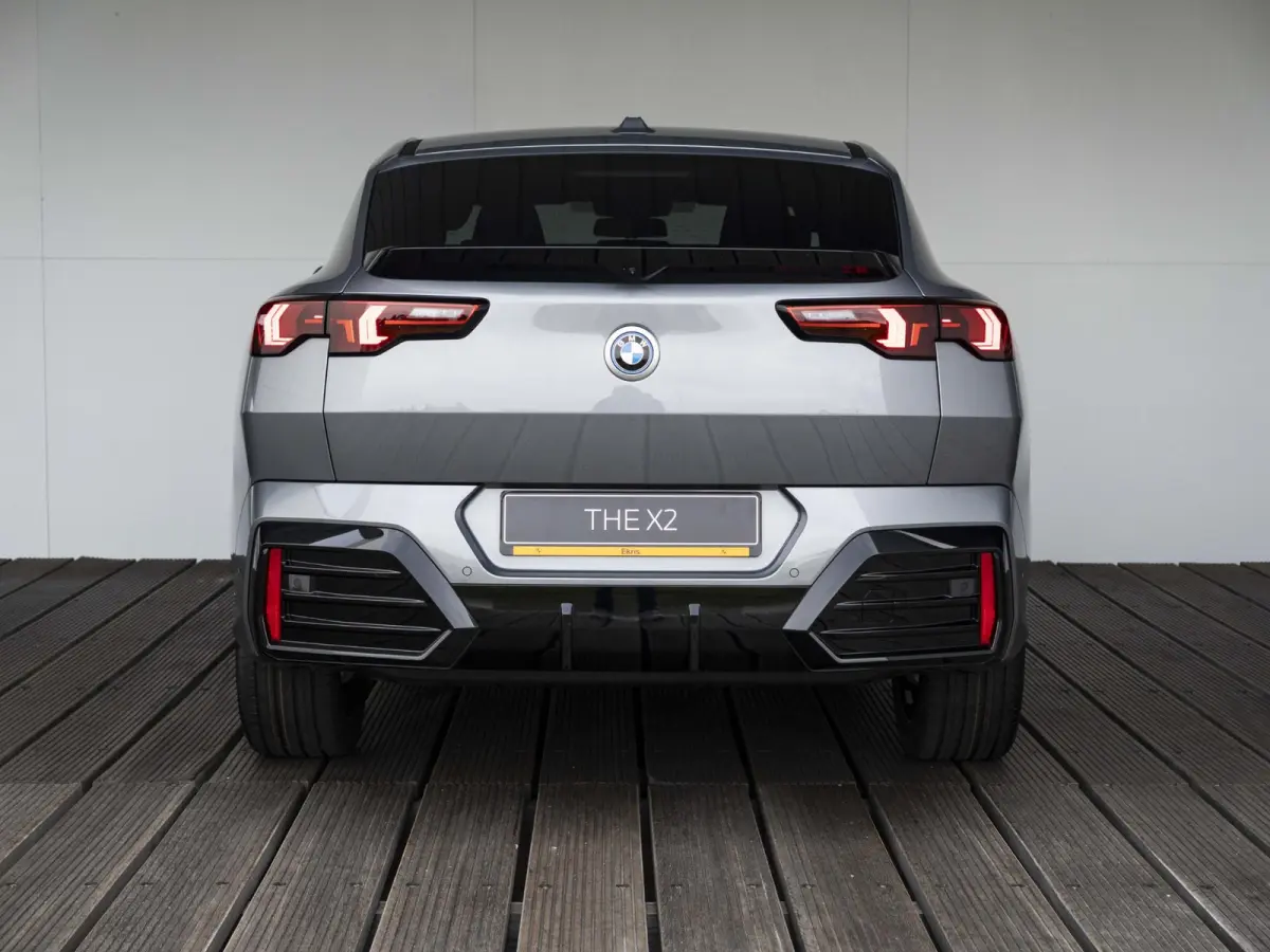 eDrive20 Pure Edition 67 kWh M Sportpakket | Premium Pack