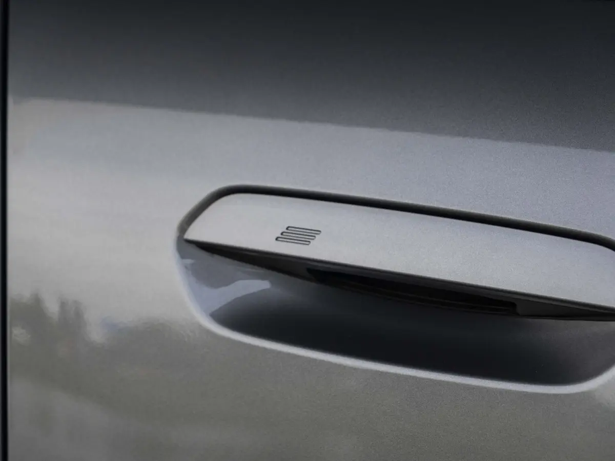 eDrive20 Pure Edition 67 kWh M Sportpakket | Premium Pack