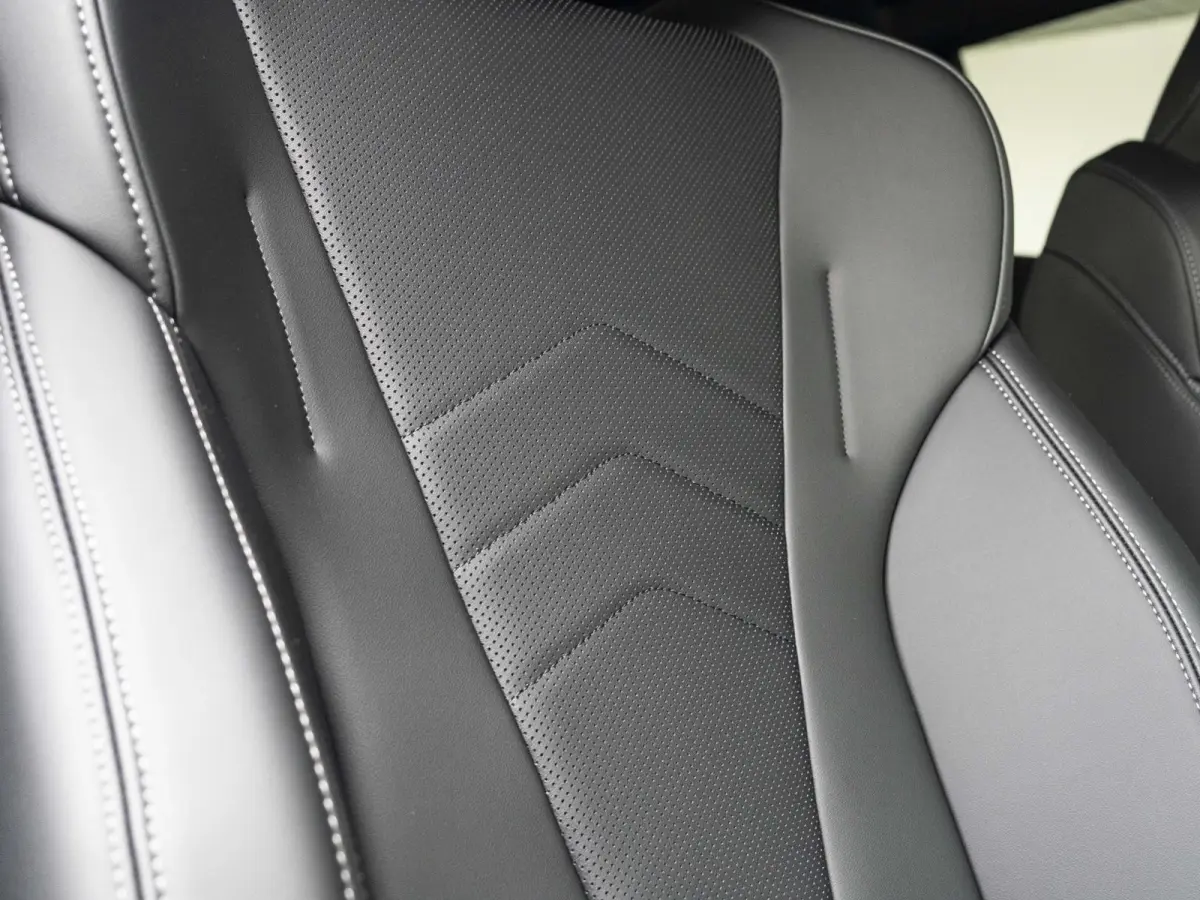 eDrive20 Pure Edition 67 kWh M Sportpakket | Premium Pack
