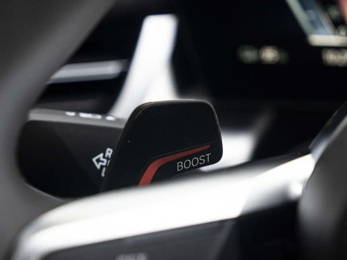 eDrive20 Pure Edition 67 kWh M Sportpakket | Premium Pack