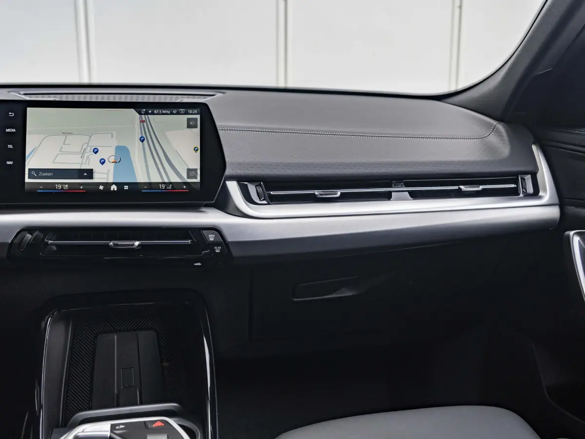 eDrive20 Pure Edition 67 kWh M Sportpakket | Premium Pack