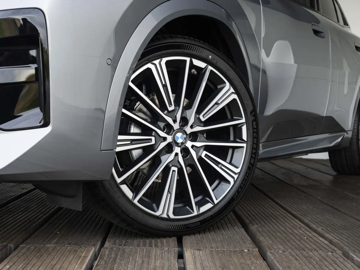 eDrive20 Pure Edition 67 kWh M Sportpakket | Premium Pack