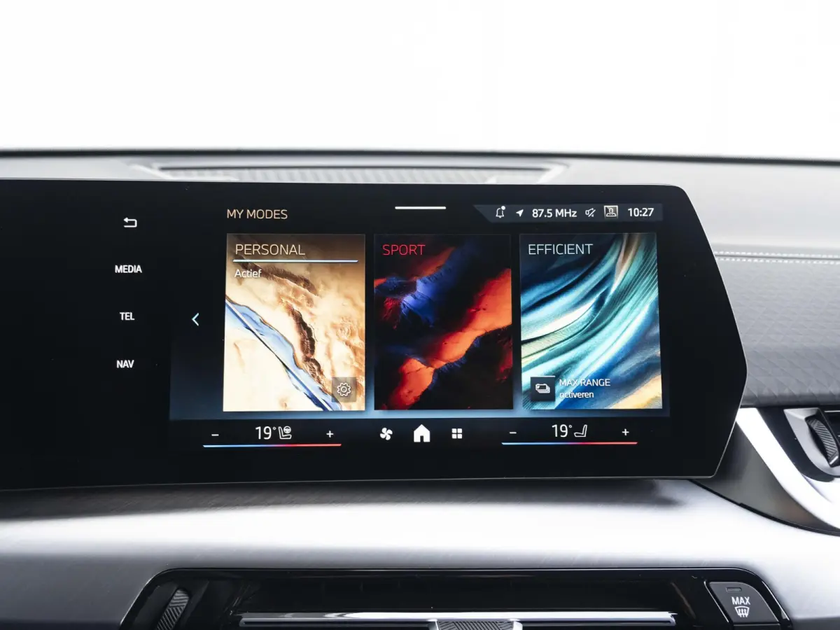 eDrive20 Pure Edition 67 kWh M Sportpakket | Premium Pack