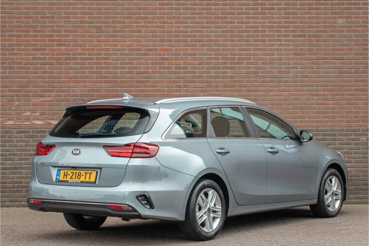1.0 T-GDi DynamicLine, Origineel NL, Camera, Carplay, DAB+, Navigatie, PDC, Climate control, Cruise control.