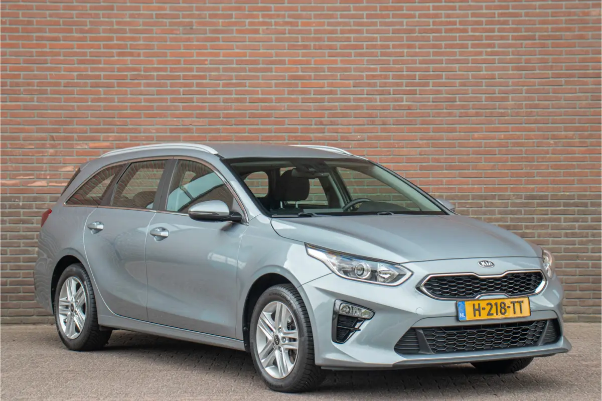 1.0 T-GDi DynamicLine, Origineel NL, Camera, Carplay, DAB+, Navigatie, PDC, Climate control, Cruise control.