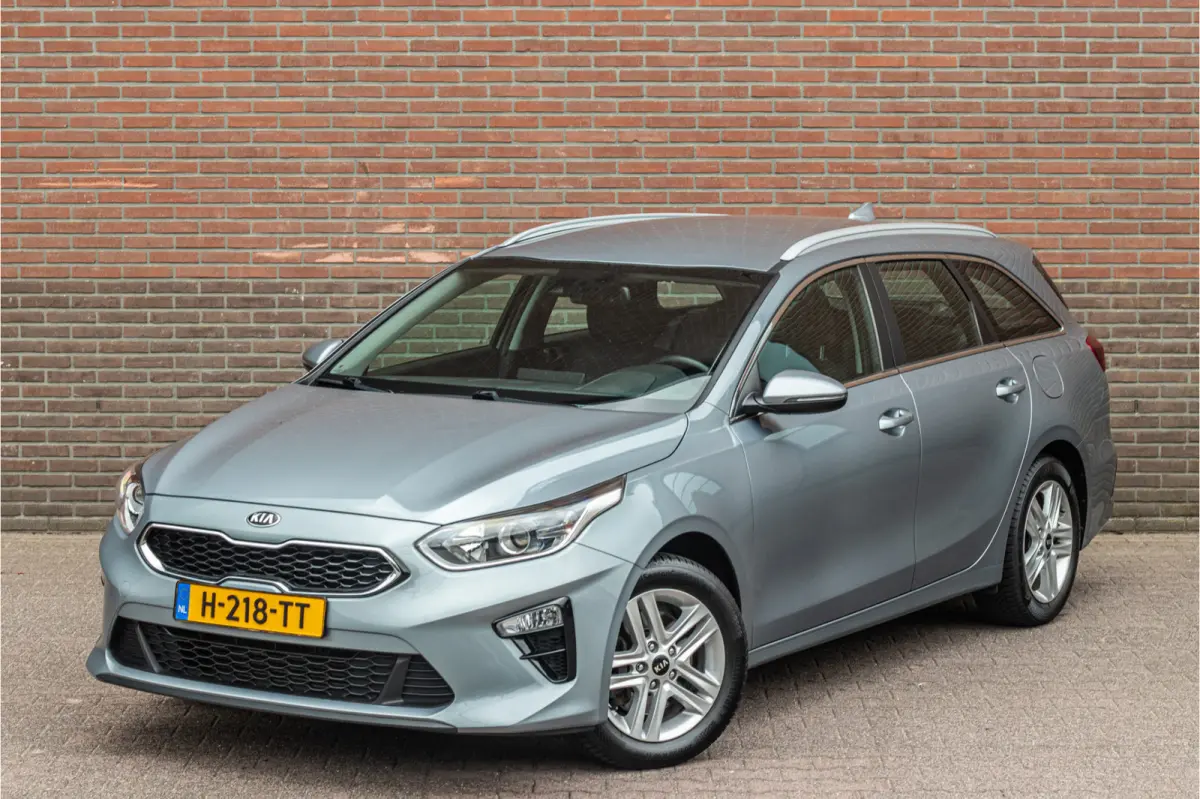 1.0 T-GDi DynamicLine, Origineel NL, Camera, Carplay, DAB+, Navigatie, PDC, Climate control, Cruise control.