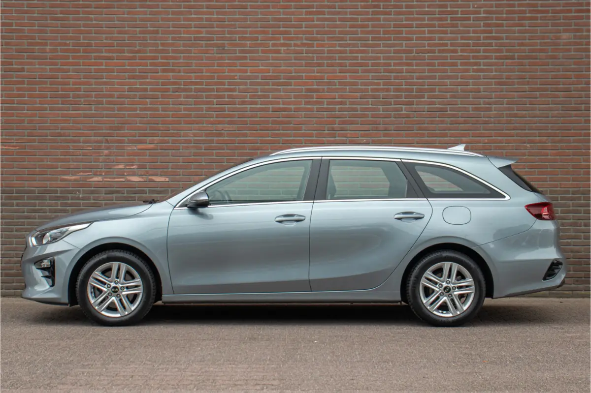 1.0 T-GDi DynamicLine, Origineel NL, Camera, Carplay, DAB+, Navigatie, PDC, Climate control, Cruise control.