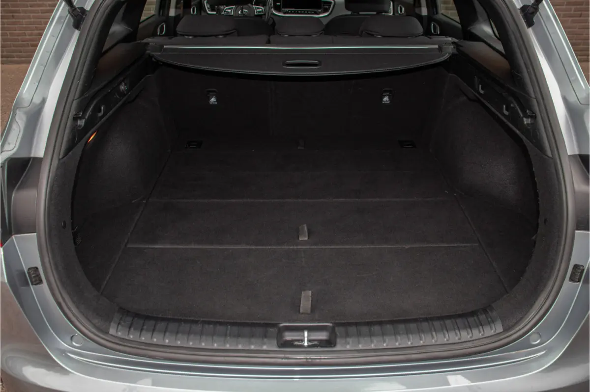 1.0 T-GDi DynamicLine, Origineel NL, Camera, Carplay, DAB+, Navigatie, PDC, Climate control, Cruise control.