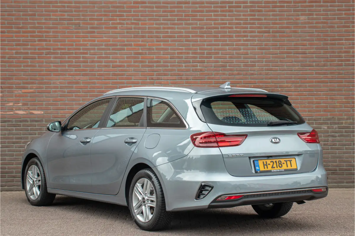 1.0 T-GDi DynamicLine, Origineel NL, Camera, Carplay, DAB+, Navigatie, PDC, Climate control, Cruise control.