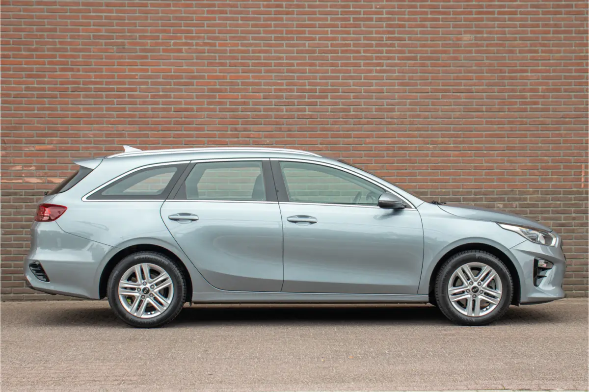 1.0 T-GDi DynamicLine, Origineel NL, Camera, Carplay, DAB+, Navigatie, PDC, Climate control, Cruise control.
